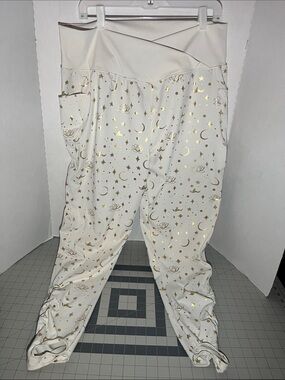 Disney Aladdin Princess jasmine Celestial cream and gold moon and stars Leggings